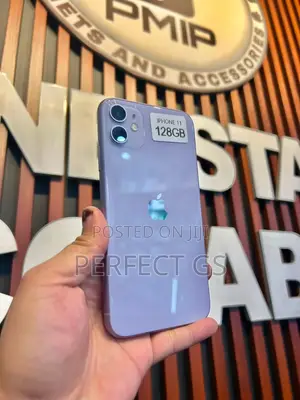 New Apple iPhone 11 128 GB Purple