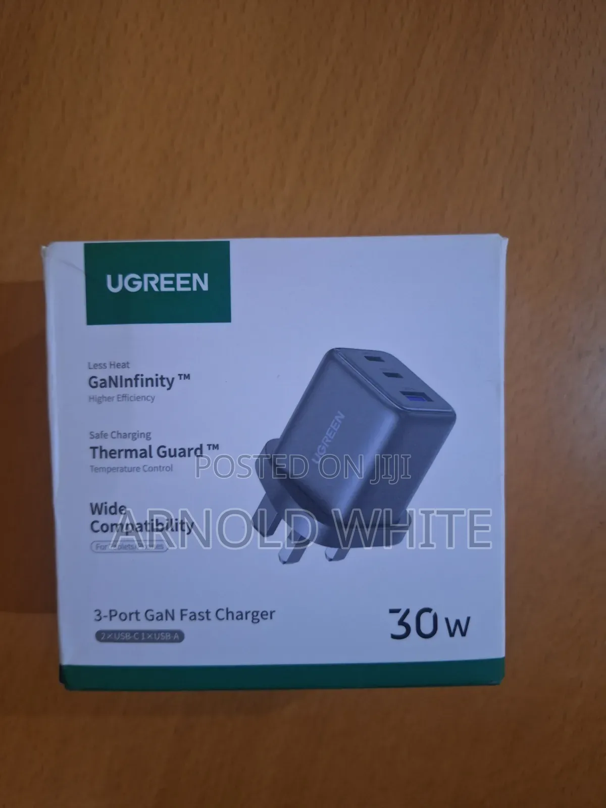 UGREEN 30W GaN Charger 3 Ports