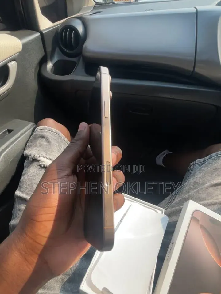 Apple iPhone 16 Pro Max 256 GB Gold