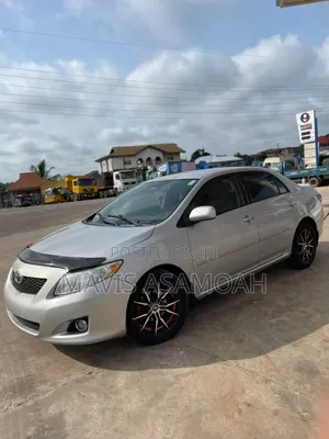 Toyota Corolla 2010 Silver