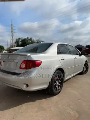 Toyota Corolla 2010 Silver