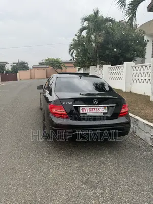 Mercedes-Benz C250 2013 Black