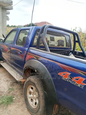 Nissan Hardbody 2008 Blue