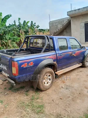 Nissan Hardbody 2008 Blue