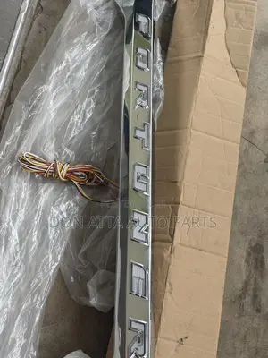  Toyota 4Runner 2012–2015 LED Boot Trunk / Spoiler