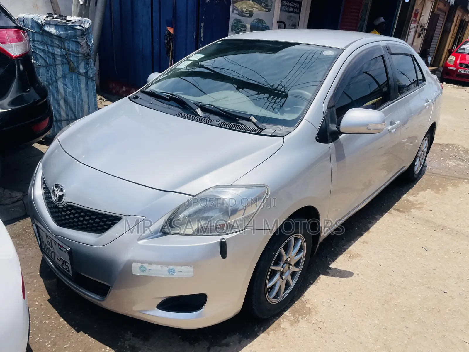 Toyota Belta 2010 Silver