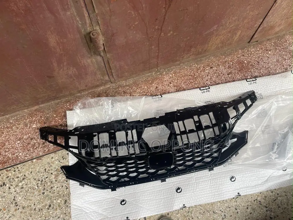Honda Civic 2025 Front Grill