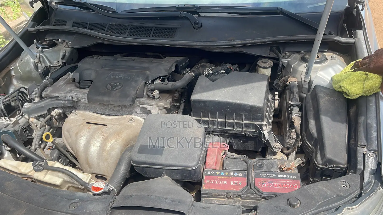 Toyota Camry 2016 Gray