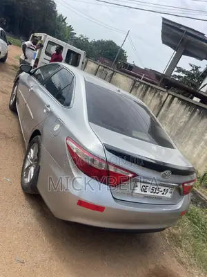 Toyota Camry 2016 Gray