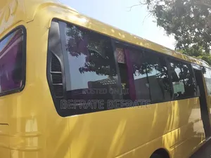 Hyundai County 2012 Yellow