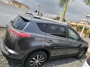 Toyota RAV4 2016 Gray