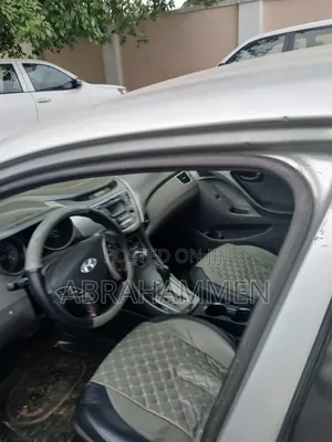 Hyundai Elantra 2013 Silver