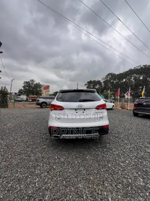 Hyundai Santa Fe 2014 White