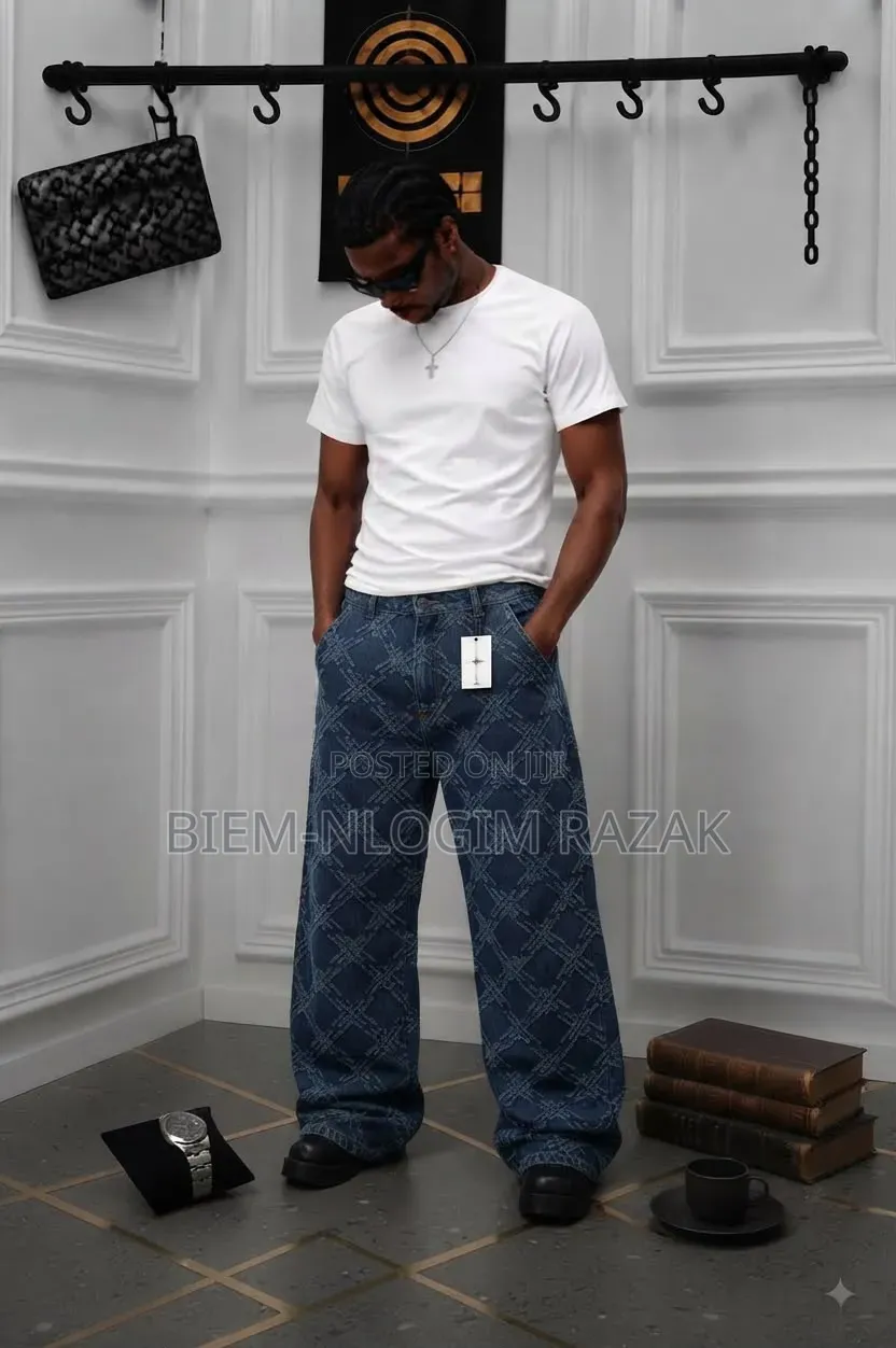 Straight Baggy Jeans Available in Stock