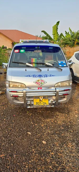 Hyundai H-100 2004 Silver