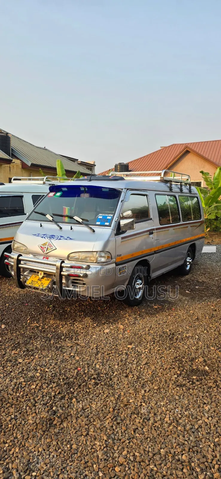 Hyundai H-100 2004 Silver
