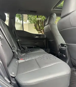 New Toyota Land Cruiser Prado 2.8 2024 Blue