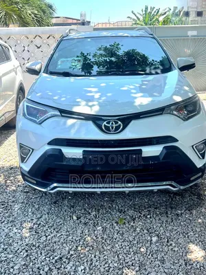 Toyota RAV4 2019 White