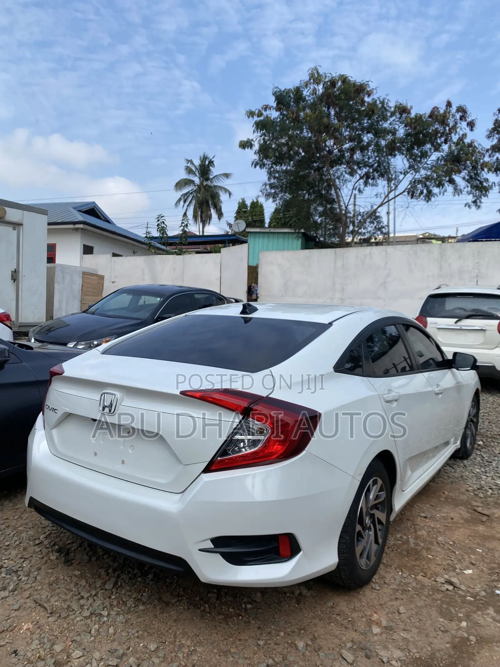 Honda Civic LX 4dr Sedan (2.0L 4cyl) 2016 White