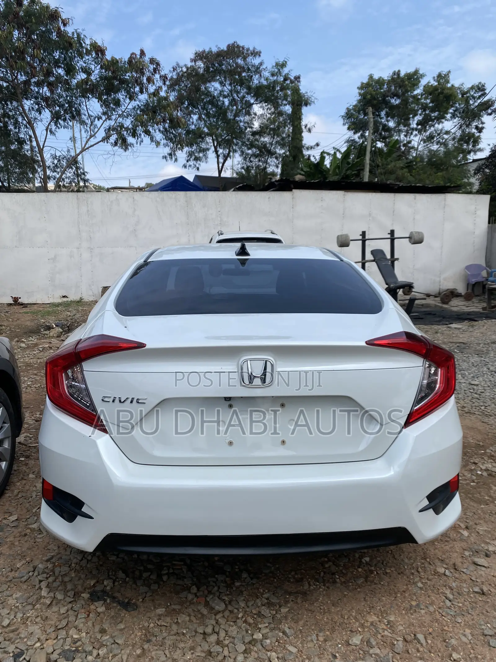 Honda Civic LX 4dr Sedan (2.0L 4cyl) 2016 White