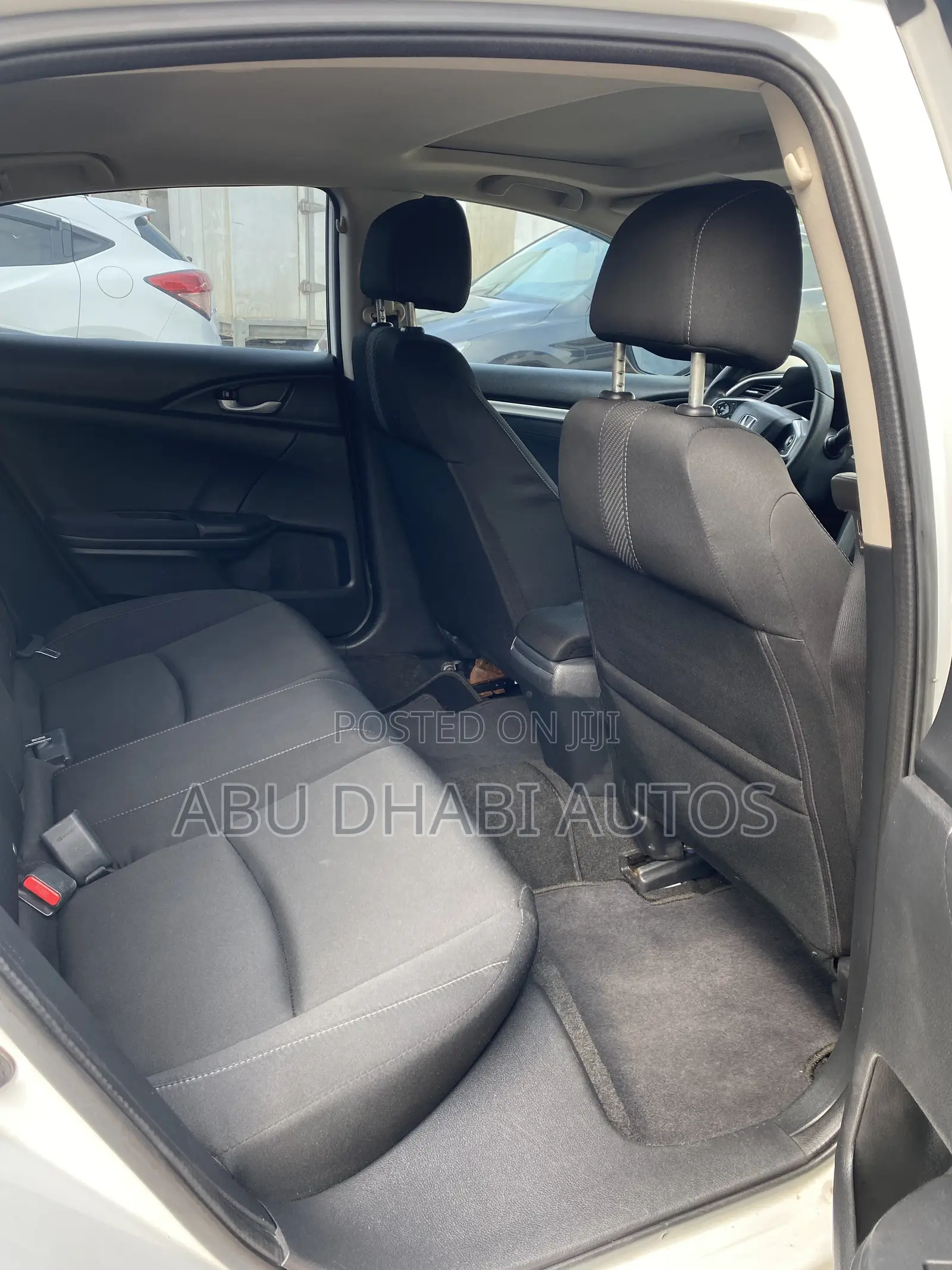 Honda Civic LX 4dr Sedan (2.0L 4cyl) 2016 White