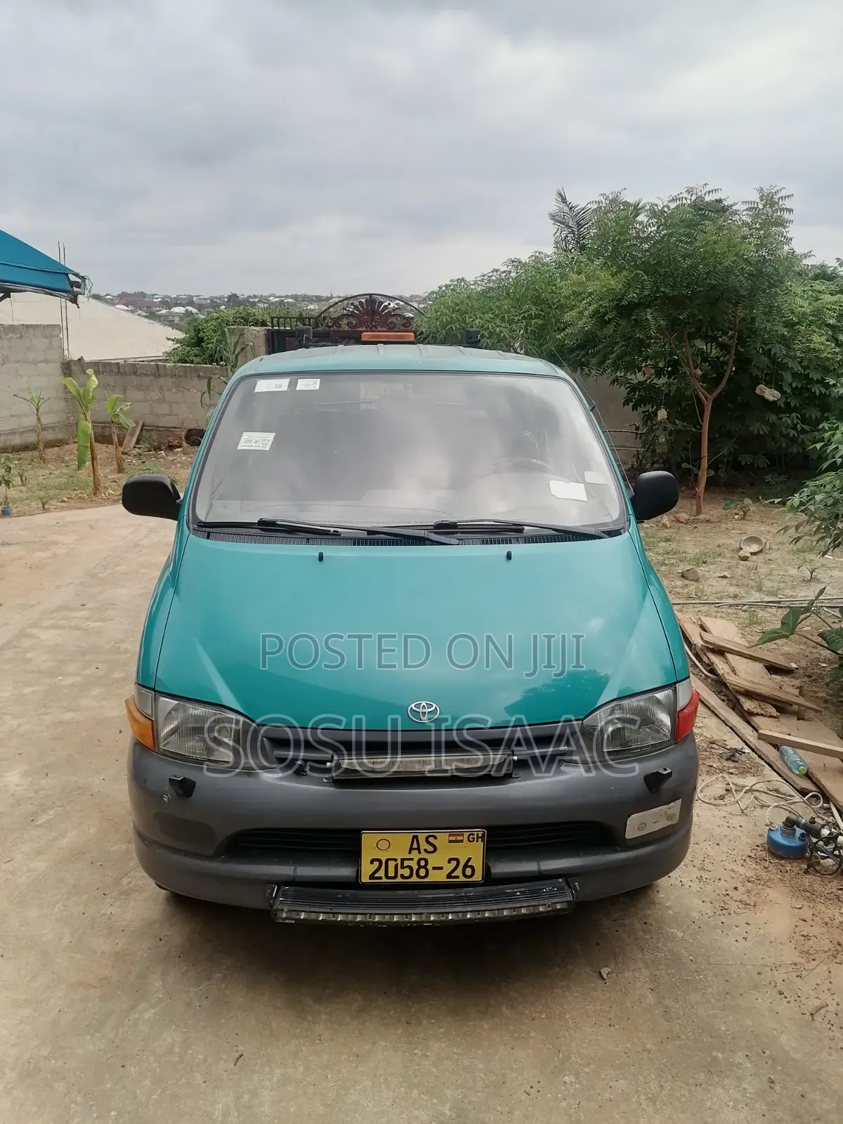 Toyota HiAce 2002 Blue