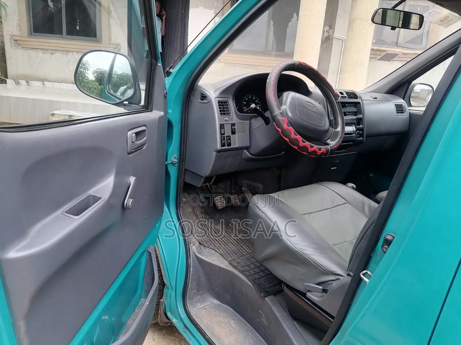 Toyota HiAce 2002 Blue