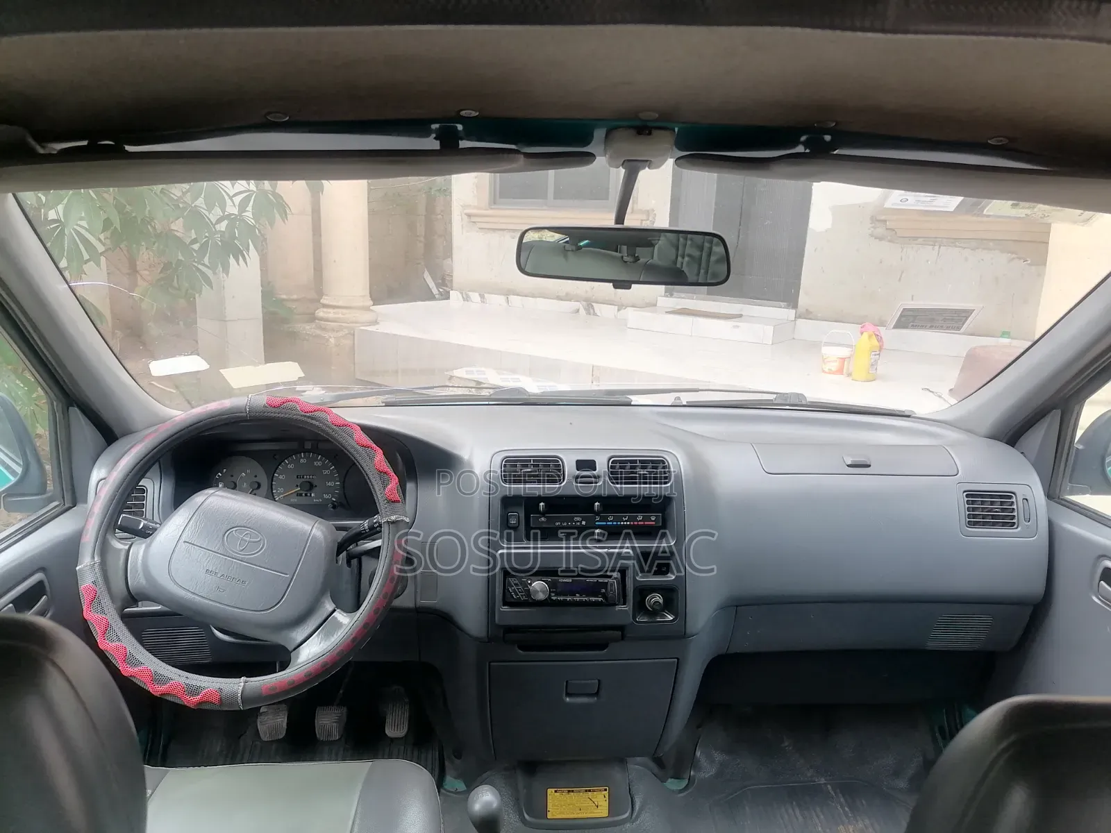Toyota HiAce 2002 Blue