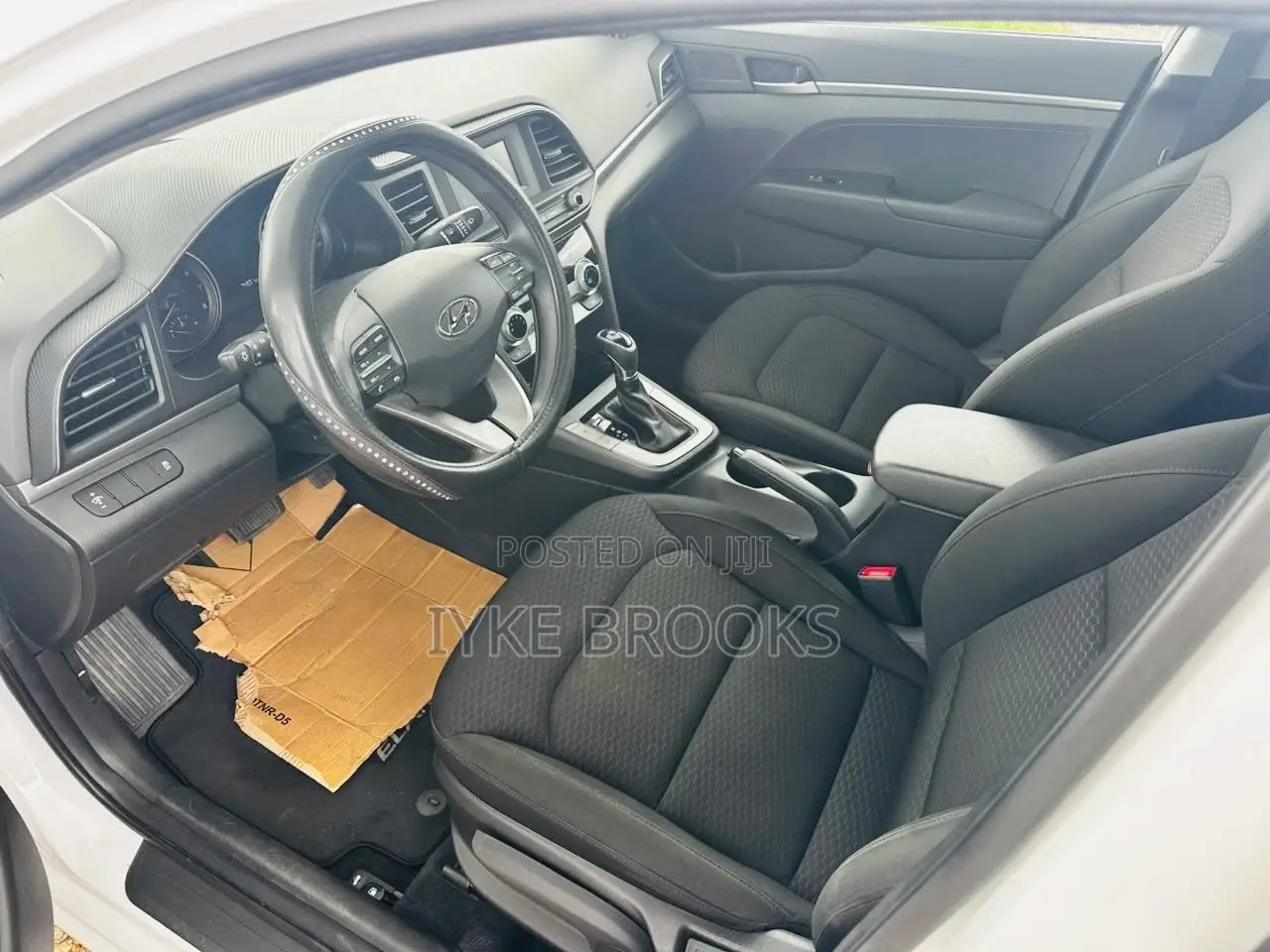 Hyundai Elantra SE 2020 White