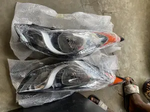 Hyundai Elantra 2011 2012 2013 Headlights Pair