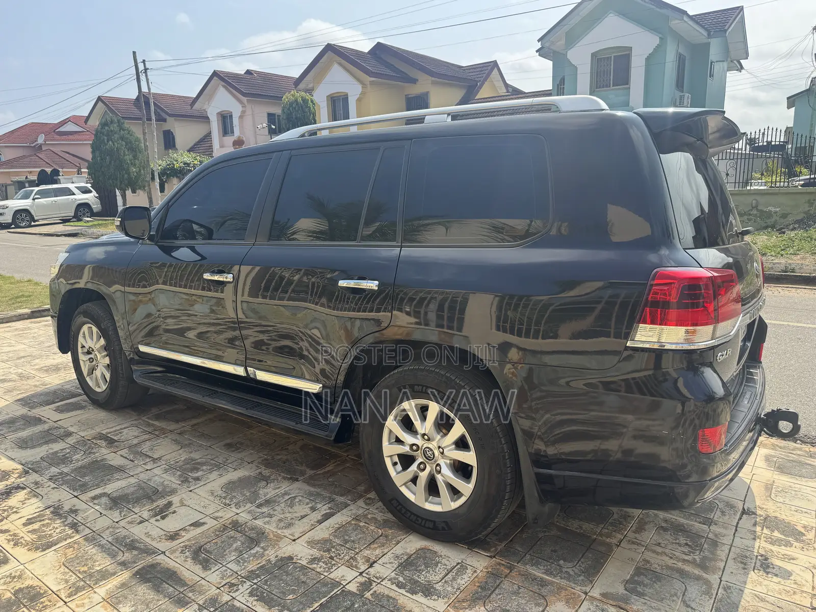Land Cruiser for Rental