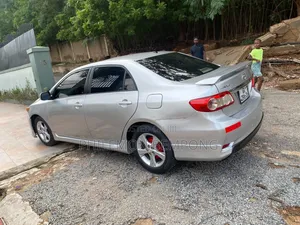 Toyota Corolla 2012 Gray