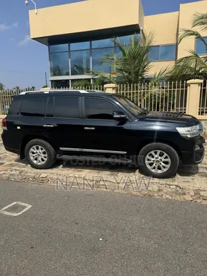 Land Cruiser for Rental