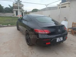 Mercedes-Benz C300 Base Coupe RWD (2.0L 4cyl 7A) 2017 Black