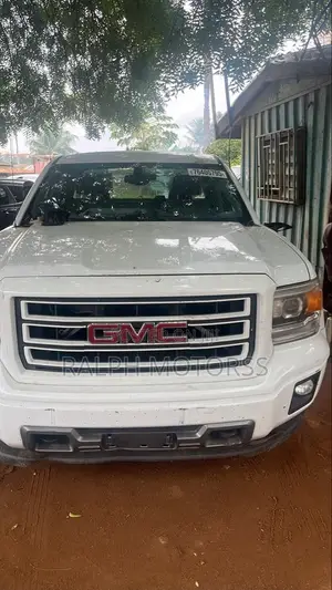 GMC Sierra 2015 Headlight