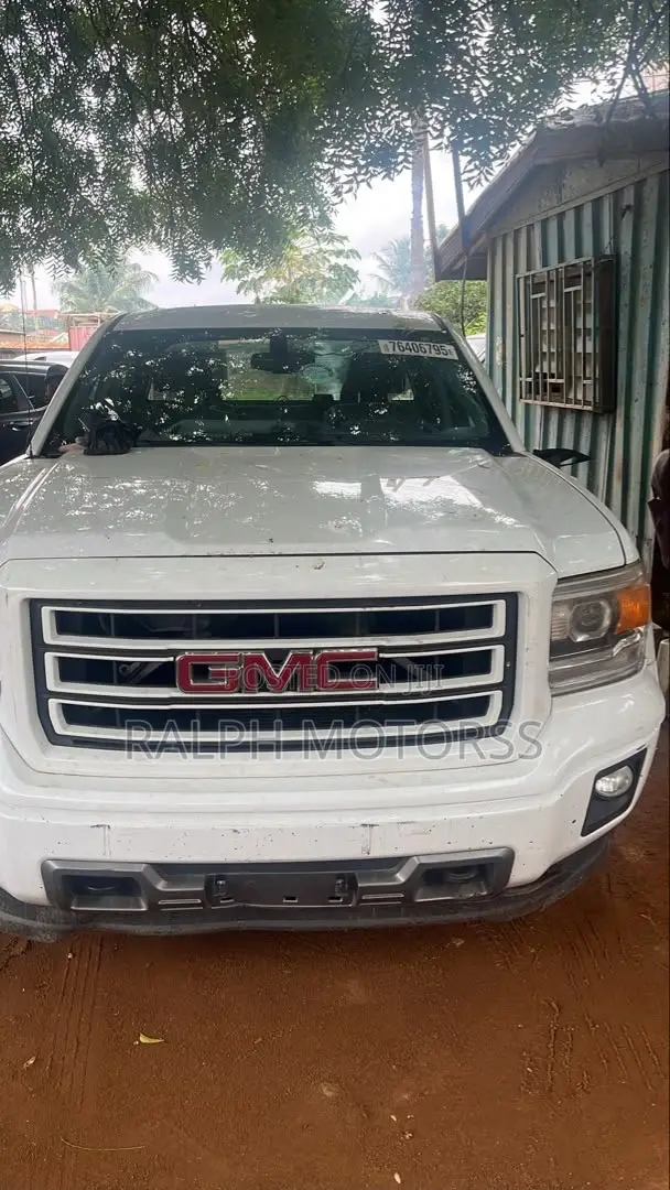 GMC Sierra 2015 Headlight