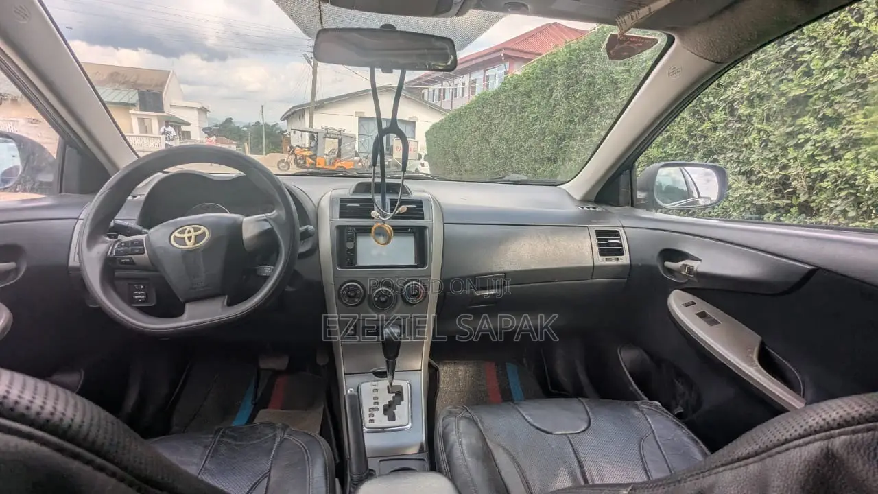 Toyota Corolla S 4dr Sedan (1.8L 4cyl 4A) 2013 Blue