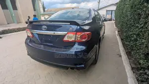 Toyota Corolla S 4dr Sedan (1.8L 4cyl 4A) 2013 Blue