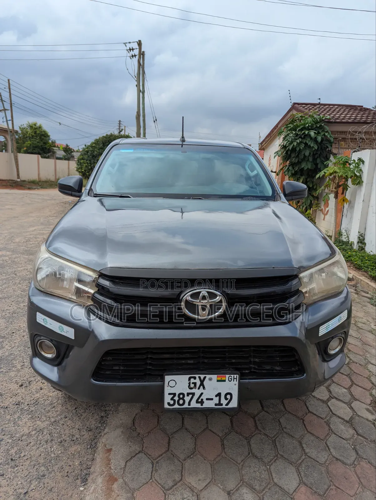 Toyota Hilux 2019 Black