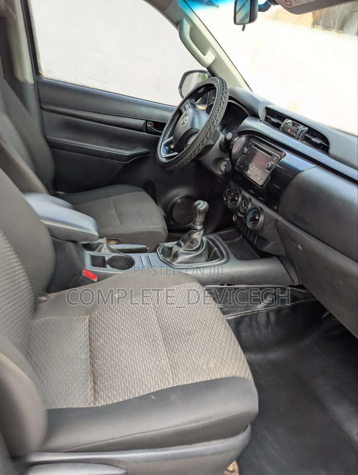 Toyota Hilux 2019 Black