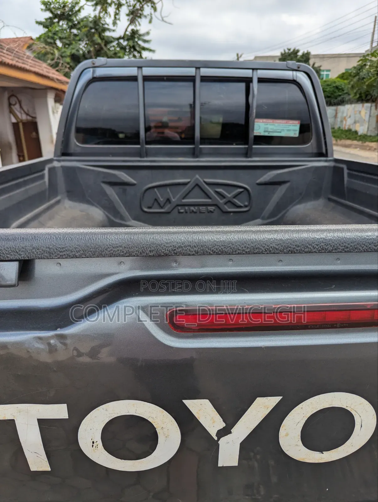 Toyota Hilux 2019 Black