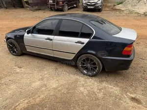 BMW 318i 2003 Black
