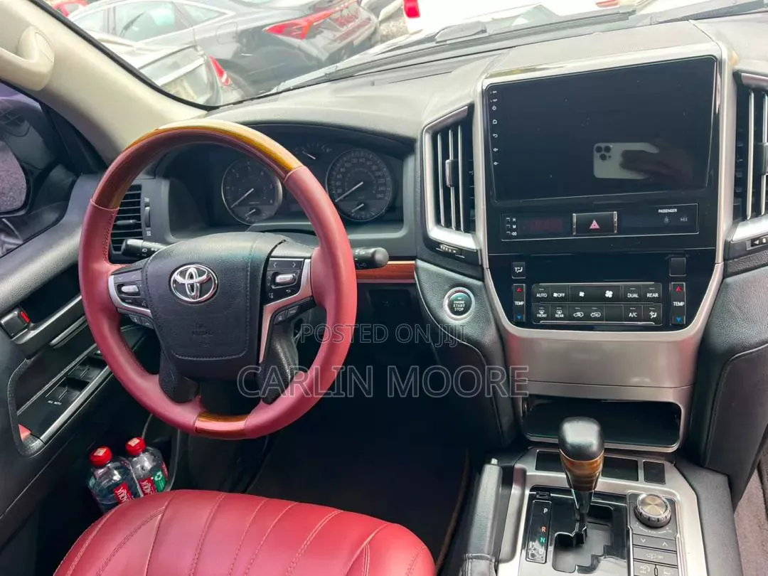 Toyota Land Cruiser 2014 Black