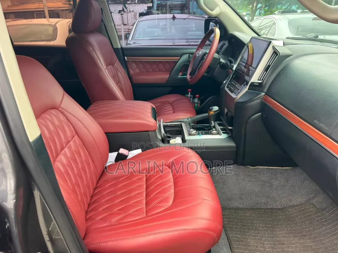 Toyota Land Cruiser 2014 Black