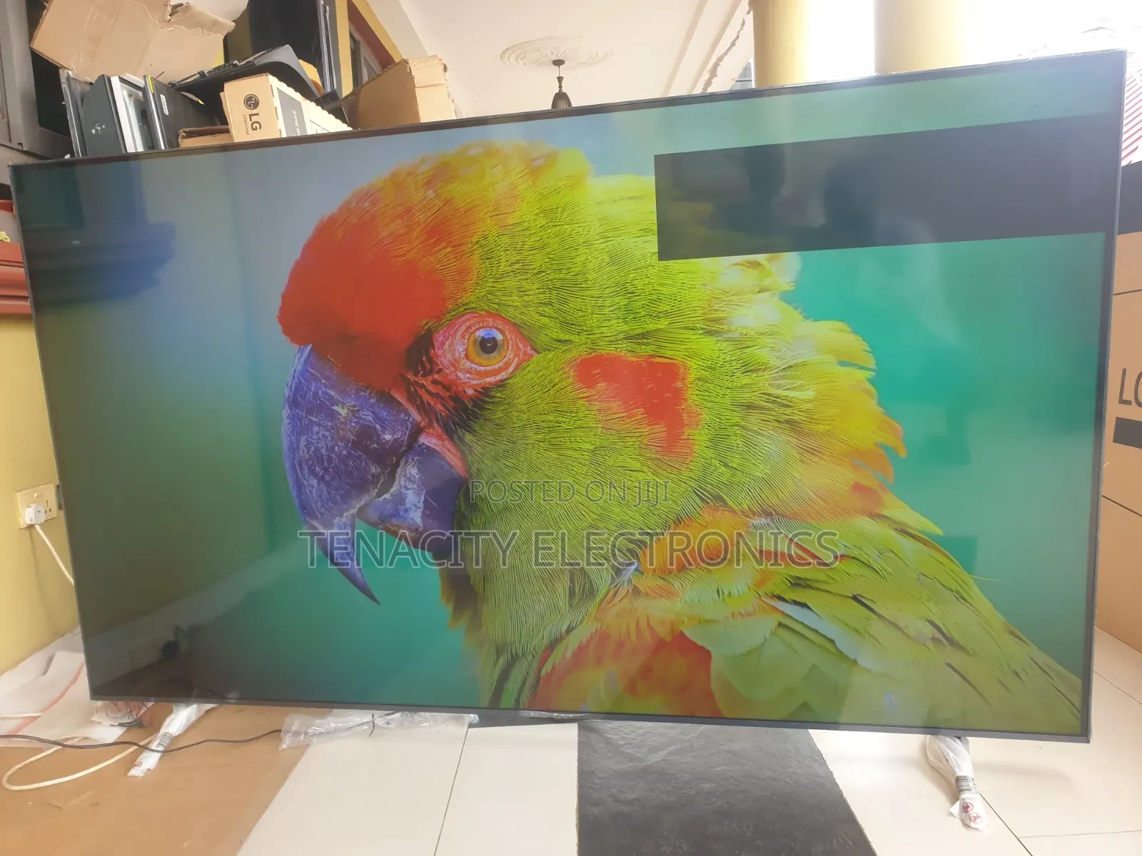 86"LG Uhd HDR Edgeless Smart Satellite TV