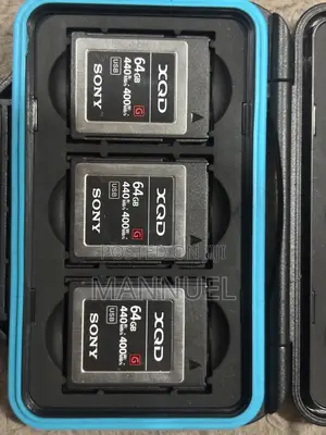 Sony XQD Cards 128, 64 W/Card Case