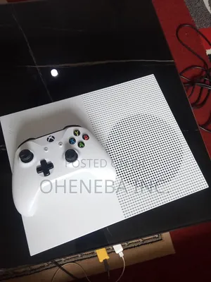 Neat Xbox One Slim With Games + 1 Controller