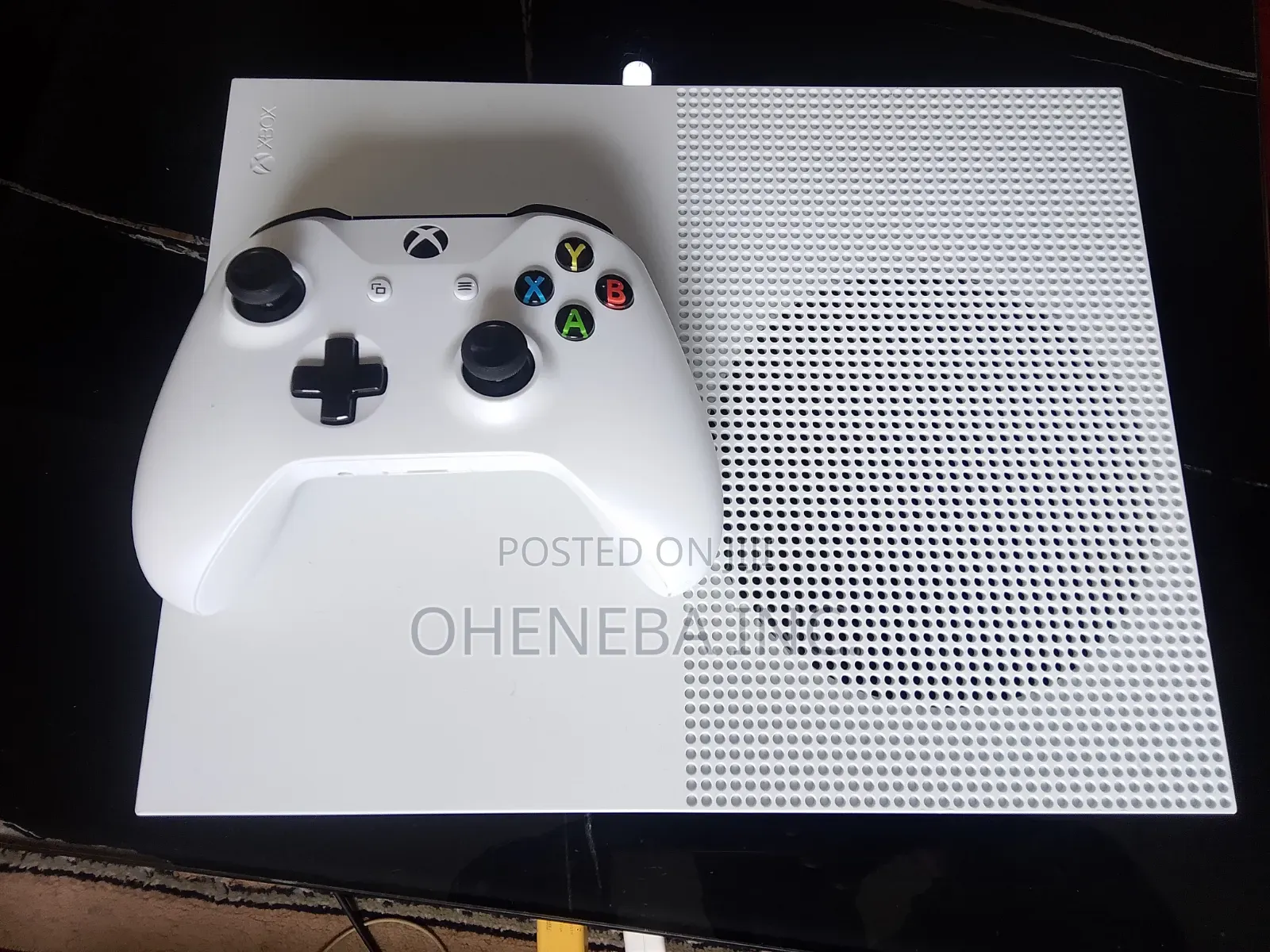 Neat Xbox One Slim With Games + 1 Controller