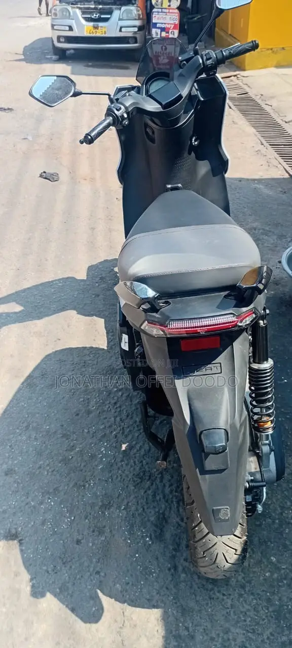 Motorcycle 2024 White