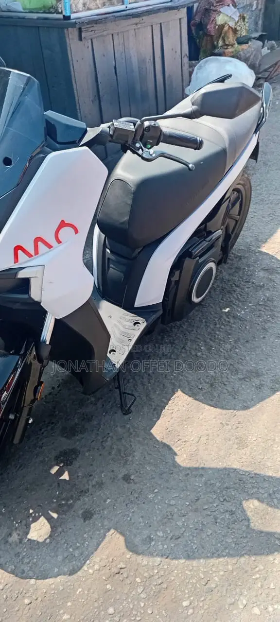 Motorcycle 2024 White